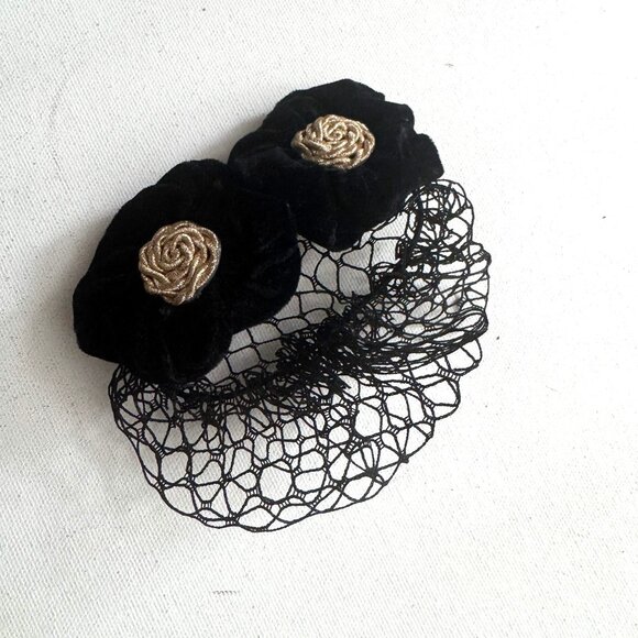 Vintage Black Velvet Floral Mesh Bun Cover Hair Clip - Picture 1 of 3